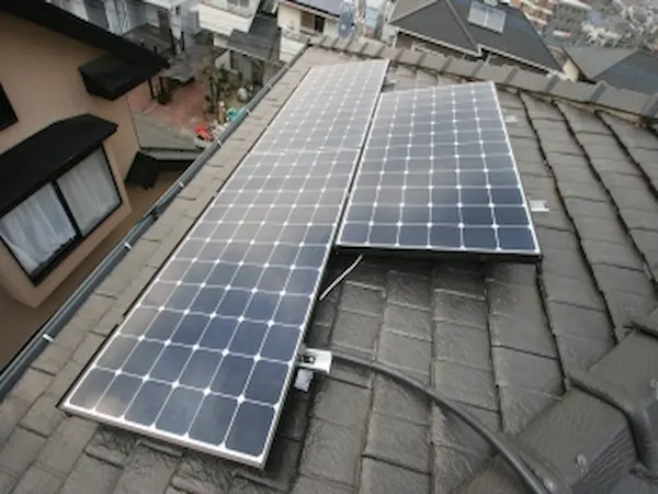 太陽電池モジュールを設置|福岡市・糸島市のエコキュート・蓄電池・太陽光発電ならエコテックス