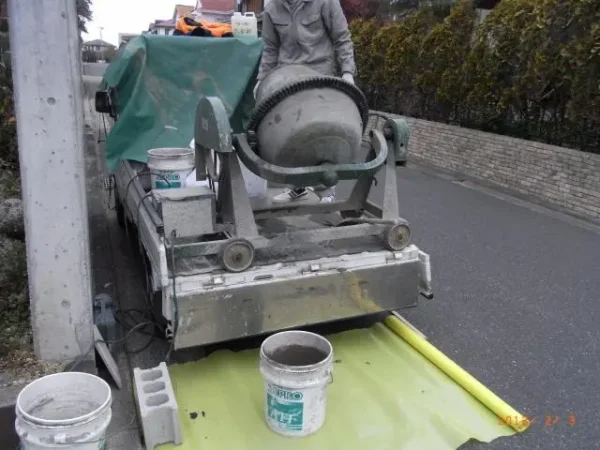 福岡県糸島市南風台K様邸 エコキュートの現場打ち鉄筋コンクリート基礎