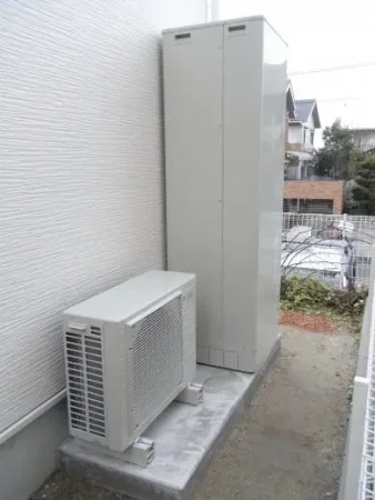 福岡県糸島市南風台K様邸 エコキュートの現場打ち鉄筋コンクリート基礎