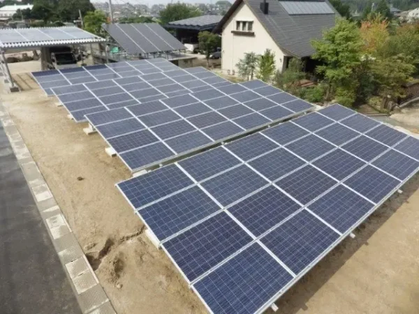 筑紫郡那珂川町T様 カナディアンソーラー 野立て太陽光発電 30.6KW増設 96枚丨株式会社エコテックス