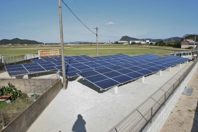 福岡市西区M株式会社様 カナディアンソーラー 野立て太陽光発電 34.4KW 135枚丨株式会社エコテックス