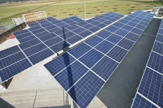 福岡市西区M株式会社様 カナディアンソーラー 野立て太陽光発電 34.4KW 135枚丨株式会社エコテックス