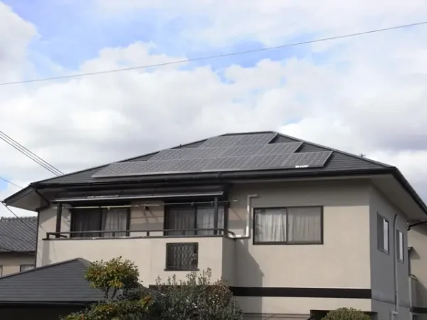 糸島市神在M様邸 シャープ 太陽光発電 4.56KW 24枚丨福岡市早良区にあるリフォーム会社 株式会社エコテックス
