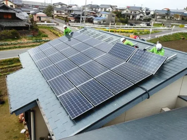 久留米市荒木町O様邸 パナソニック 太陽光発電 8.38KW 36枚丨福岡市早良区にあるリフォーム会社 株式会社エコテックス
