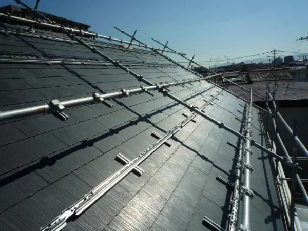 福岡市早良区飯倉T様邸 シャープ 太陽光発電 7.04KW 44枚丨福岡市早良区にあるリフォーム会社 株式会社エコテックス