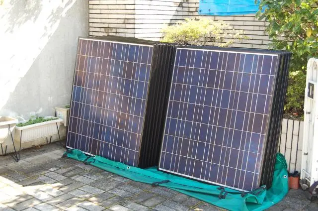 福岡市早良区飯倉T様邸 シャープ 太陽光発電 7.04KW 44枚丨福岡市早良区にあるリフォーム会社 株式会社エコテックス