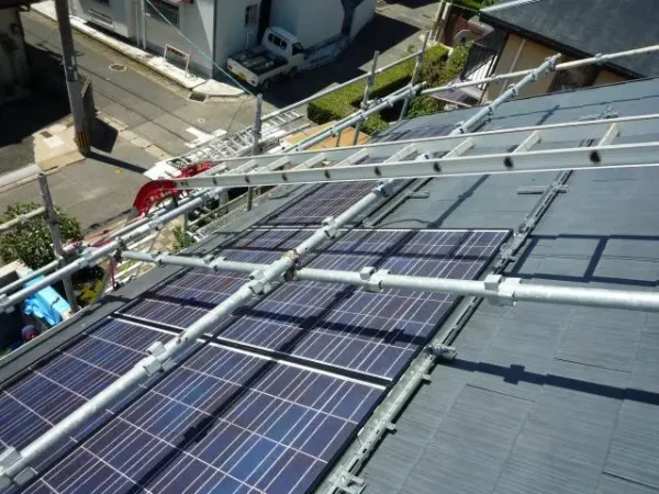 福岡市早良区飯倉T様邸 シャープ 太陽光発電 7.04KW 44枚丨福岡市早良区にあるリフォーム会社 株式会社エコテックス