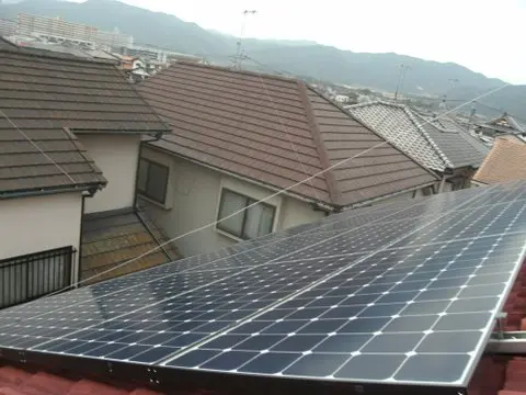 福岡市早良区田村T様邸 東芝 太陽光発電 5.00KW丨福岡市早良区にあるリフォーム会社 株式会社エコテックス