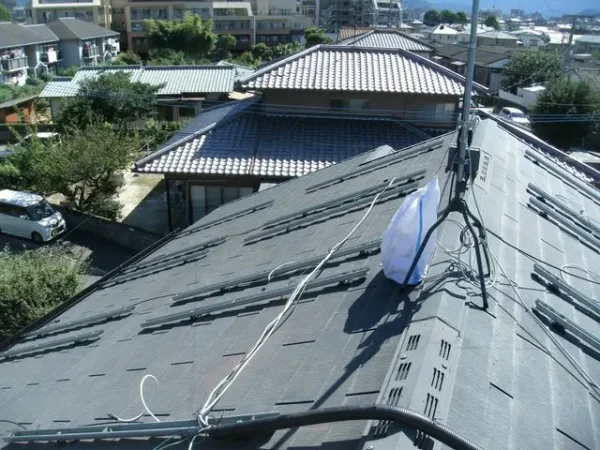 春日市下白水北N様邸 東芝 太陽光発電 10.00kw 40枚丨福岡市早良区にあるリフォーム会社 株式会社エコテックス