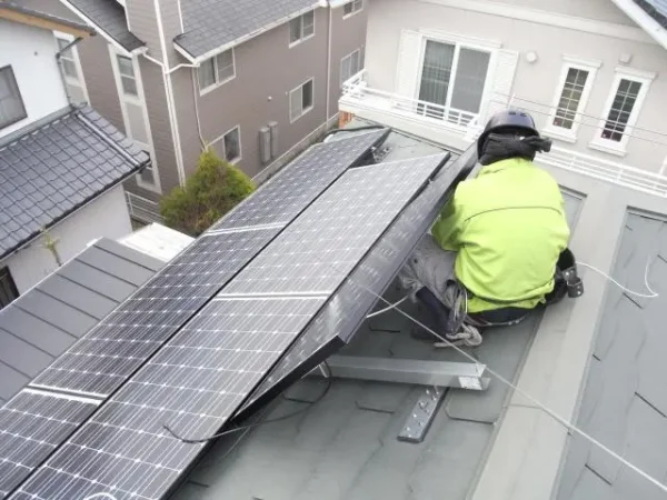 糸島市美咲が丘F様邸 サンヨー 太陽光発電 4.30KW 20枚丨福岡市早良区にあるリフォーム会社 株式会社エコテックス