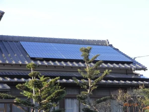 糸島市池田N様邸 東芝 太陽光発電 4.80KW丨福岡市早良区にあるリフォーム会社 株式会社エコテックス