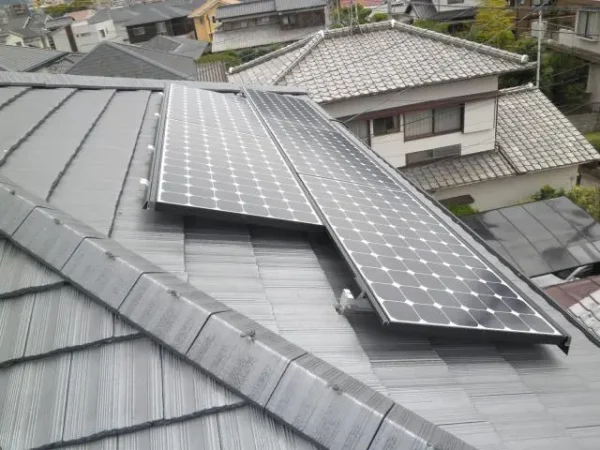 福岡市西区横浜I様邸 東芝 太陽光発電 4.20KW 20枚丨福岡市早良区にあるリフォーム会社 株式会社エコテックス