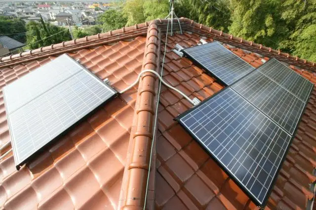 福岡県糸島市有田S様邸 シャープ 太陽光発電 4.43KW 29枚丨福岡市早良区にあるリフォーム会社 株式会社エコテックス