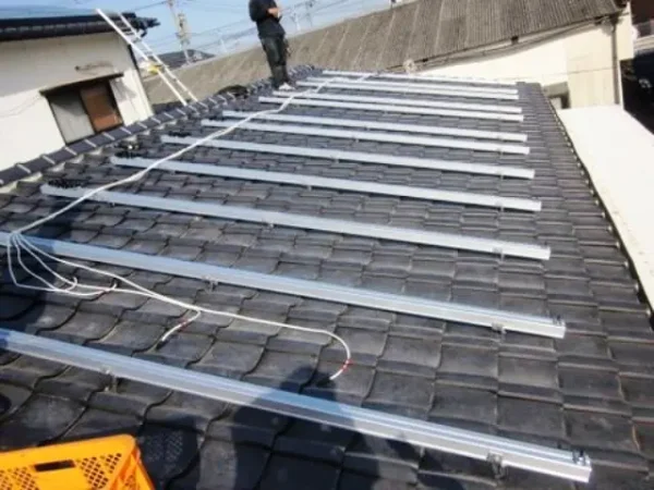 福岡市早良区次郎丸M様邸 東芝 太陽光発電 10.50KW 42枚丨福岡市早良区にあるリフォーム会社 株式会社エコテックス