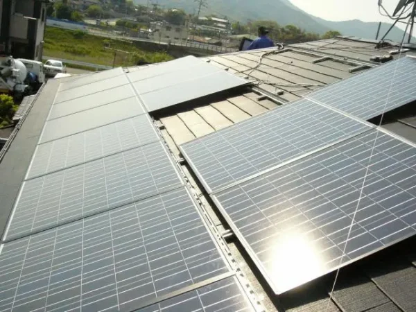 福岡市早良区四箇K様邸 シャープ 太陽光発電 5.50KW 36枚丨福岡市早良区にあるリフォーム会社 株式会社エコテックス