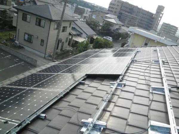 粕屋郡新宮町S様邸 シャープ 太陽光発電 5.32KW 28枚 工事内容も公開中丨福岡市早良区にあるリフォーム会社 株式会社エコテックス
