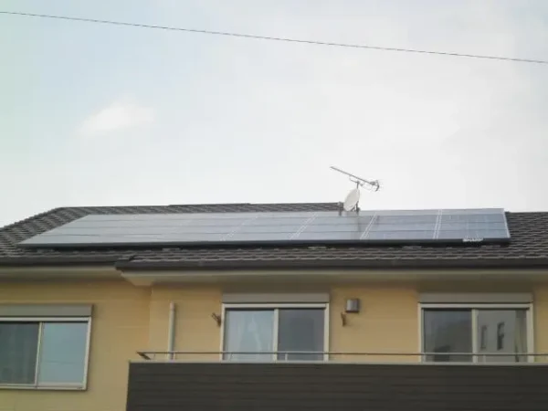 粕屋郡新宮町S様邸 シャープ 太陽光発電 5.32KW 28枚 工事内容も公開中丨福岡市早良区にあるリフォーム会社 株式会社エコテックス