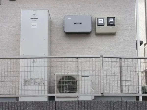 福岡市西区室見が丘I邸 シャープ 太陽光発電 4.89KW 30枚丨福岡市早良区にあるリフォーム会社 株式会社エコテックス