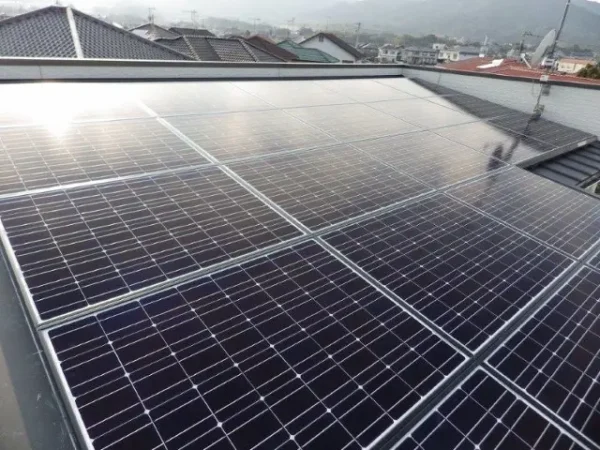 福岡市早良区四箇T様邸 シャープ 太陽光発電 4.40KW 22枚丨福岡市早良区にあるリフォーム会社 株式会社エコテックス